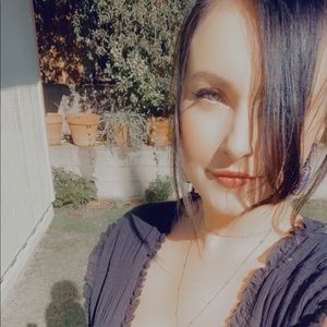 Meet your Posher, Rebecca